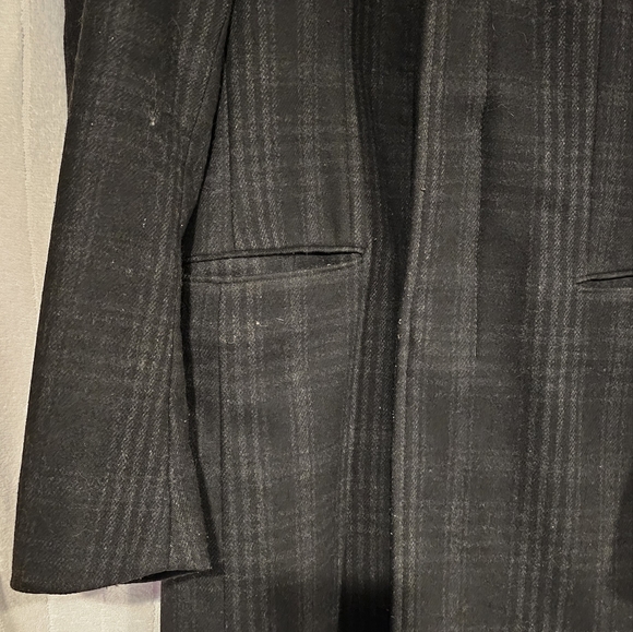 Banana Republic - Picture 2 of 7